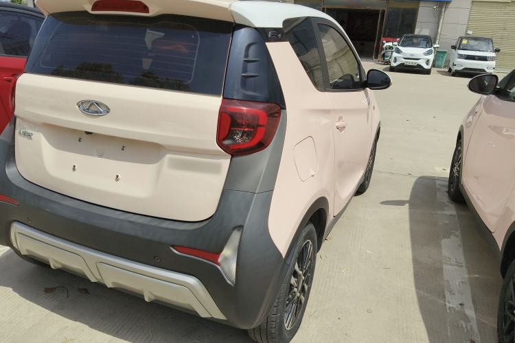Used Chery QQ Little Ant 2022 Revised Version Sweet Pink Edition Half-Sugar Version Lithium Iron Phosphate 30.7 kWh 30 kW 301 km Exterior 3