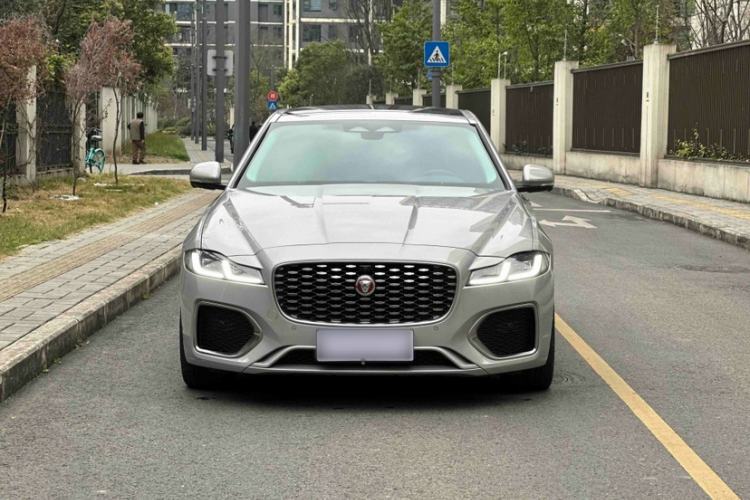 Used Jaguar XFL 2024 2.0T P250 Two-Wheel Drive Prestige Luxury Edition