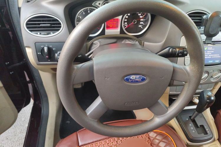 Used Ford Focus 2013 Sedan Classic 1.8L Automatic Base Model
