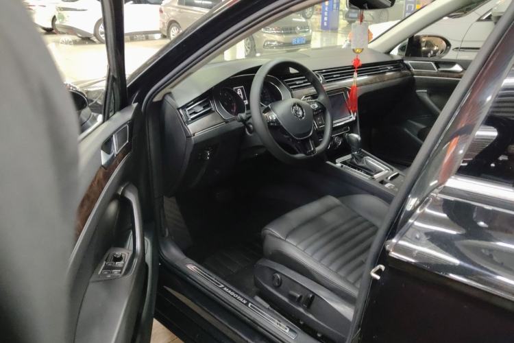 Used Volkswagen Magotan 2019 330TSI DSG Luxury Model China V Standard