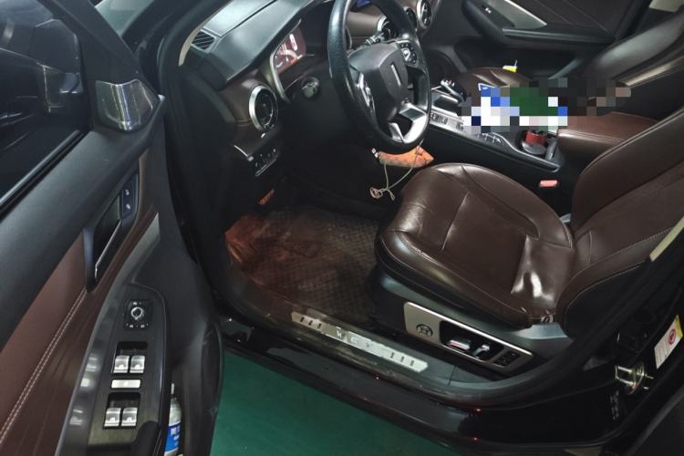 Used Wey VV6 2020 2.0T Two-Wheel Drive Smart Enjoyment+