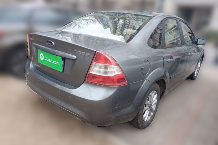 Used Ford Focus 2011 Sedan 1.8L Automatic Fashion Edition
