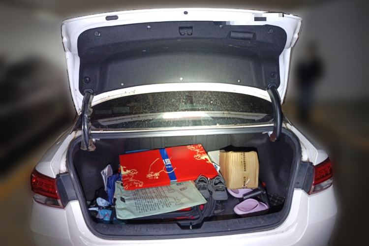 Used Kia K5 2017 2.0L Automatic 15th Anniversary Special Edition LUX
