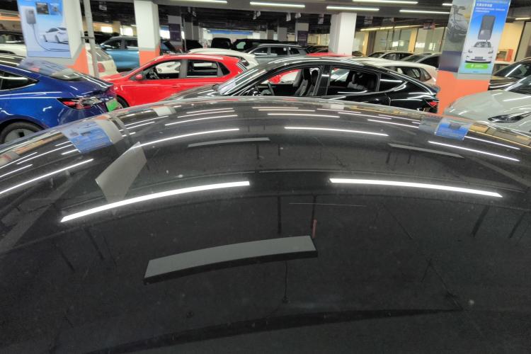 Used Tesla Model Y 2025 Rear-Wheel-Drive Version
