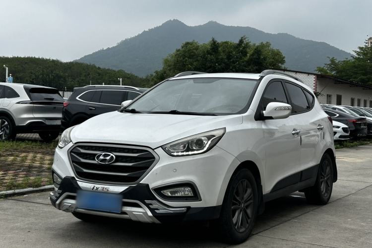 Used Hyundai ix35 2013 2.0L Automatic Two-Wheel Drive Smart GLS China IV Standard