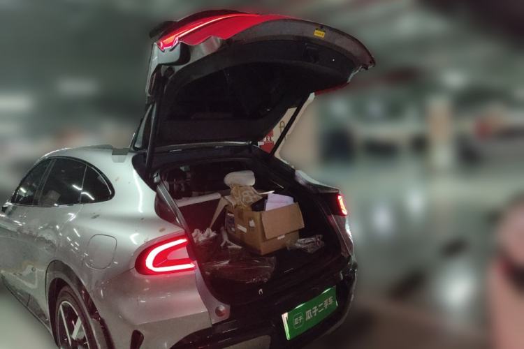 Used Xiaomi Auto YU7 2025 Ultra-Long Range High-Performance All-Wheel-Drive Max Edition
