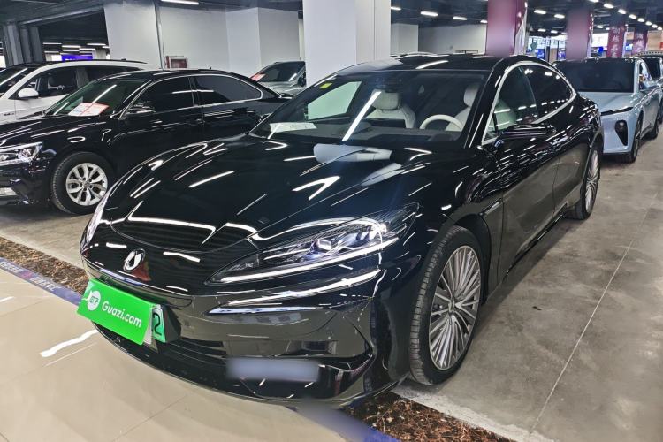 Used Denza Z9 2024 1100 km All-Wheel-Drive Ultra Version