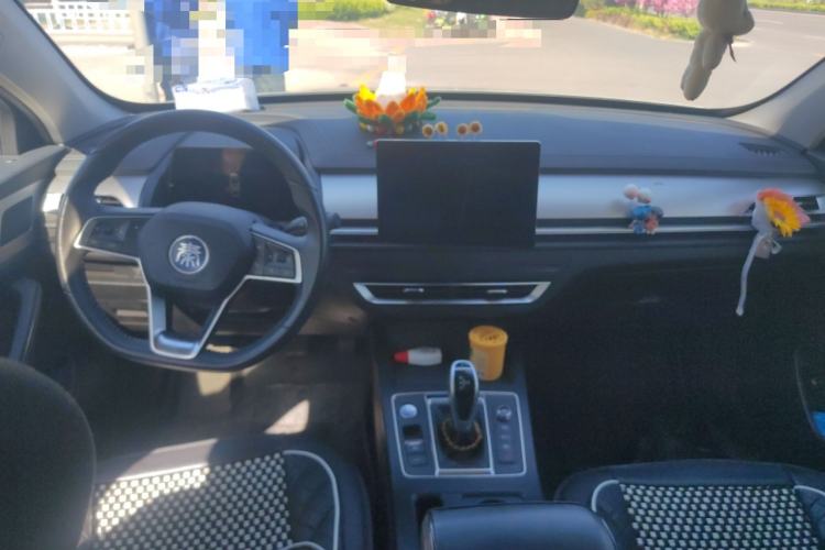 Used BYD Qin Pro 2020 Beyond Edition 1.5TI Automatic Flagship Version Center Console