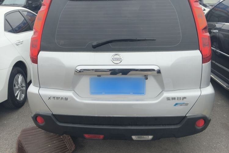 Used Nissan X-Trail 2010 2.5L CVT Luxury Edition 4WD Exterior 5
