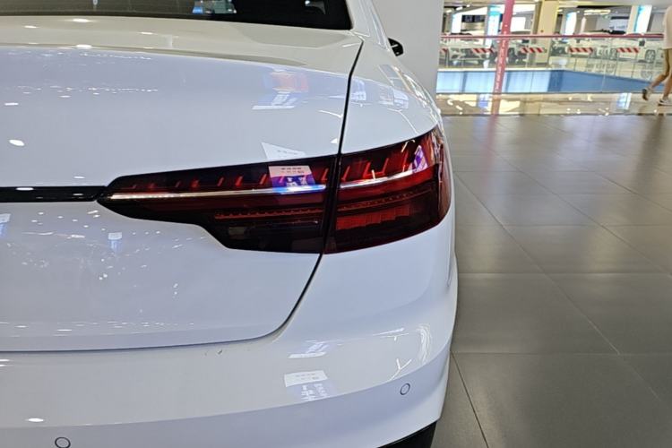 Used Audi A4L 2023 40 TFSI Luxury Dynamic Model
