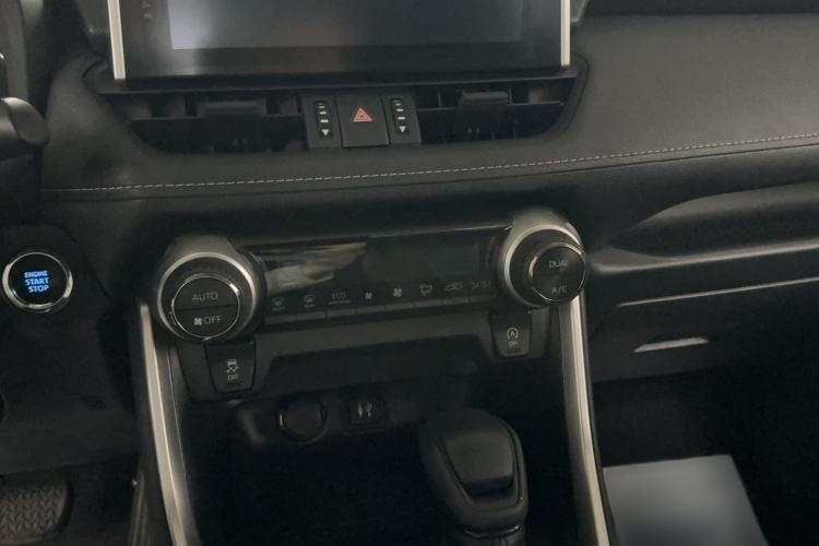 Used Toyota RAV4 2022 2.0L CVT Two-Wheel Drive Fashion Edition
