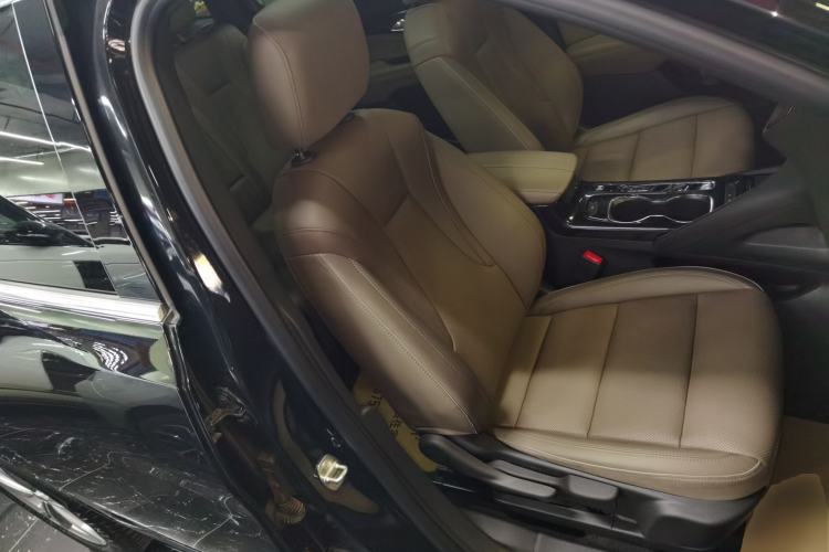 Used Buick Envision 2022 Encore Plus 652T Five-Seat Luxury Model