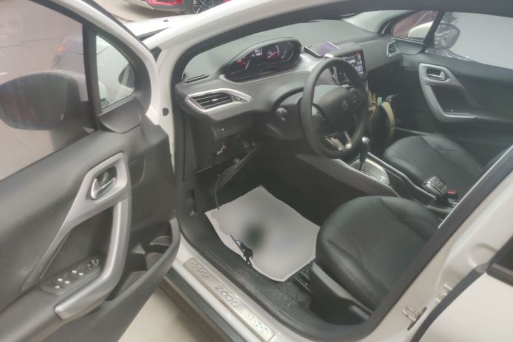 Used Peugeot 2008 2014 1.6L Automatic Fashion Edition Driver Seat