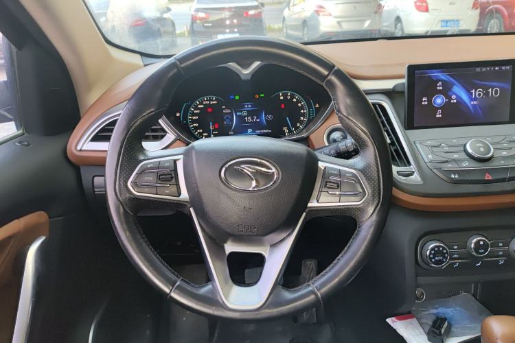 Used Soueast DX7 2015 1.5T Automatic Luxury Model