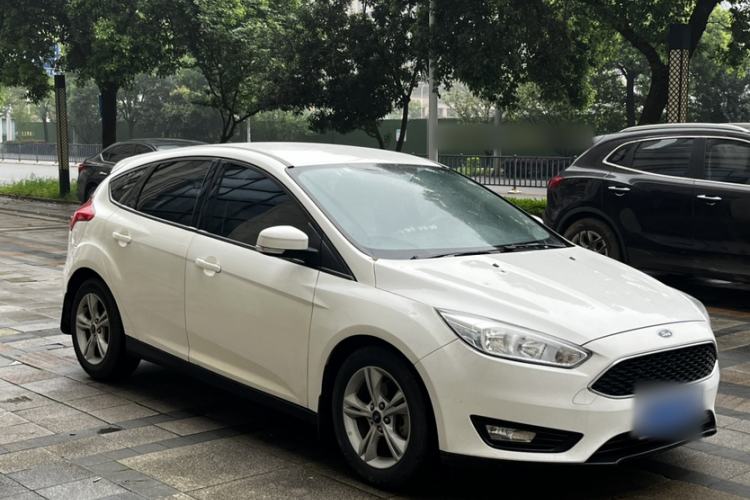 Used Ford Focus 2017 Hatchback 1.6L Automatic Comfort Plus SmartDrive Edition Exterior 2