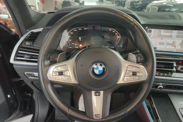 Used BMW X5 2022 xDrive 40Li Luxury Edition M Sport Package
