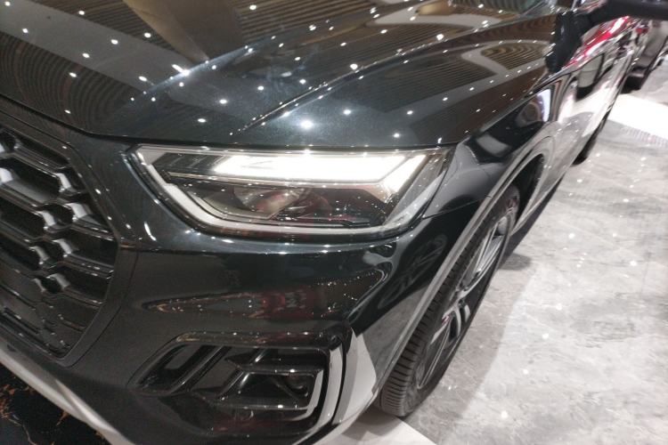 Used Audi Q5L 2022 40T Fashionable and Dynamic Model
