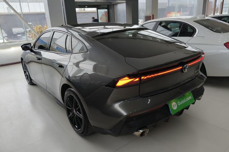 Used Changan UNI-V 2022 1.5T Prestige Version
