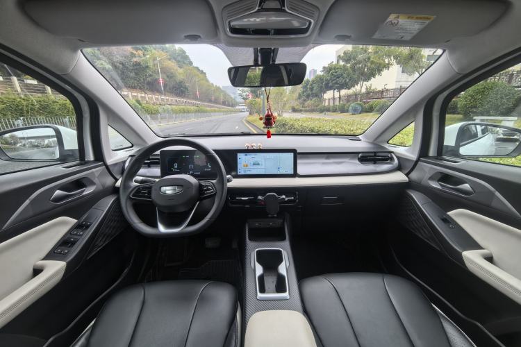 Used Geometry E Firefly 2024 301km Starlight