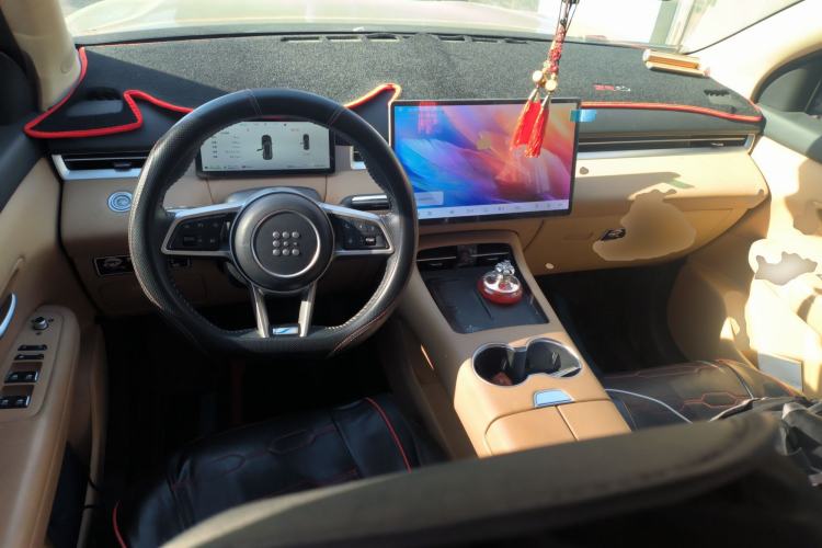 Used Landian E5 PLUS 2025 165 km Long-Range Version PLUS 7-Seater