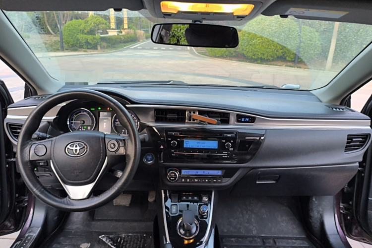 Used Toyota Levin 2016 Dual-Engine 1.8H GS E-CVT Elite Model with Sunroof
