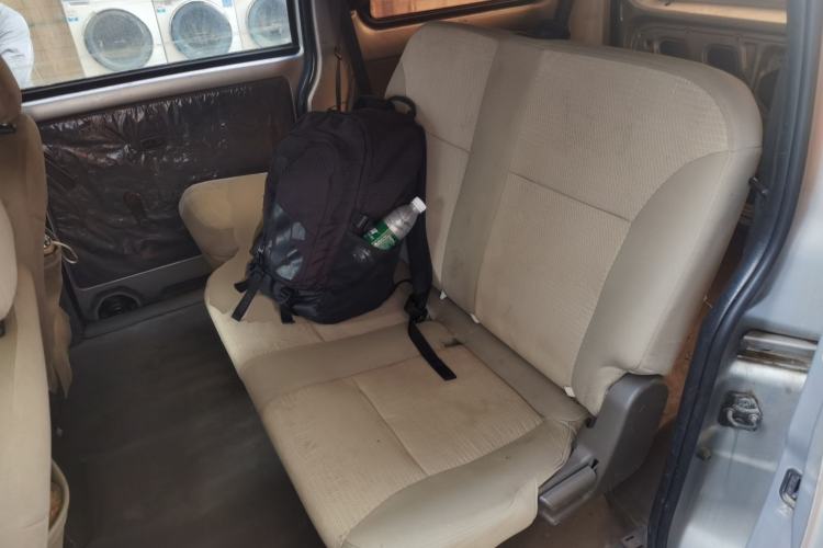 Used Wuling Rongguang V 2015 1.5L Practical Version
