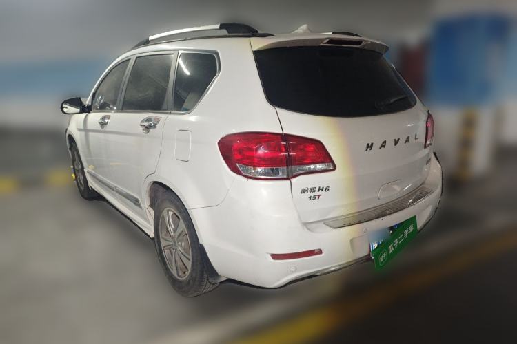 Used Haval H6 2015 Upgraded Model 1.5T Manual Two-Wheel Drive Elite Version