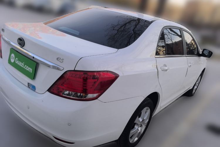 Used BYD e5 2016 300 Luxury Edition
