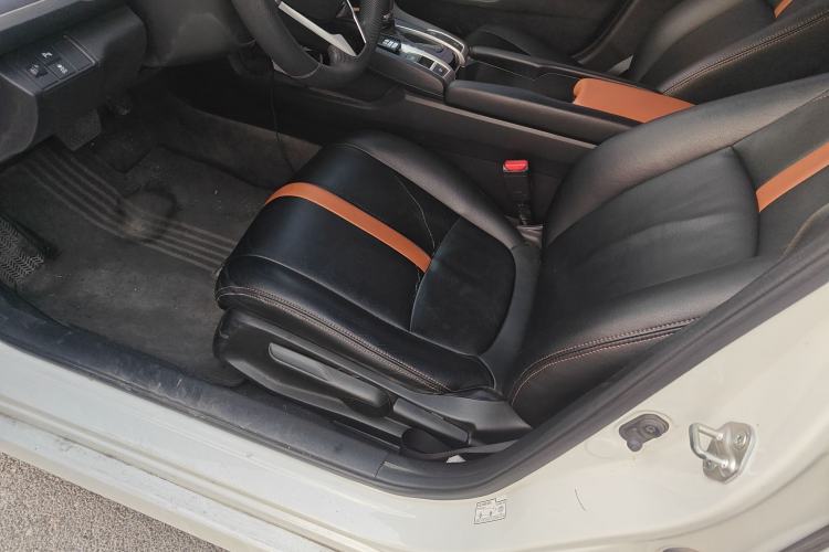 Used Honda Civic 2016 220TURBO CVT Luxury Edition
