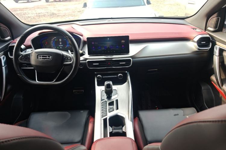 Used Geely Auto Coolray 2019 Sport Version 260T DCT Battle China VI Standard Center Console