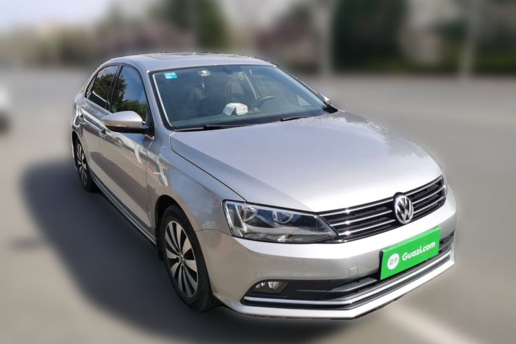 Used Volkswagen Sagitar 2017 1.6L Manual Comfort Model Front Right 45 Deg