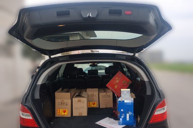 Used Mercedes-Benz R-Class 2014 R 320 4MATIC Business Model Trunk