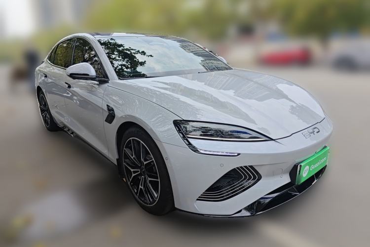 Used BYD Seal 2025 650 Long-Range Version Front Right 45 Deg