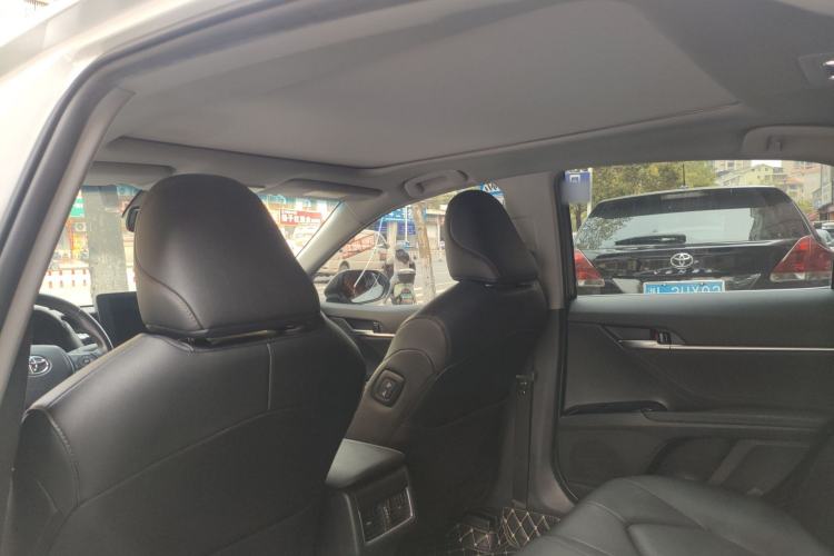 Used Toyota Camry 2023 2.5G Luxury Edition Headliner