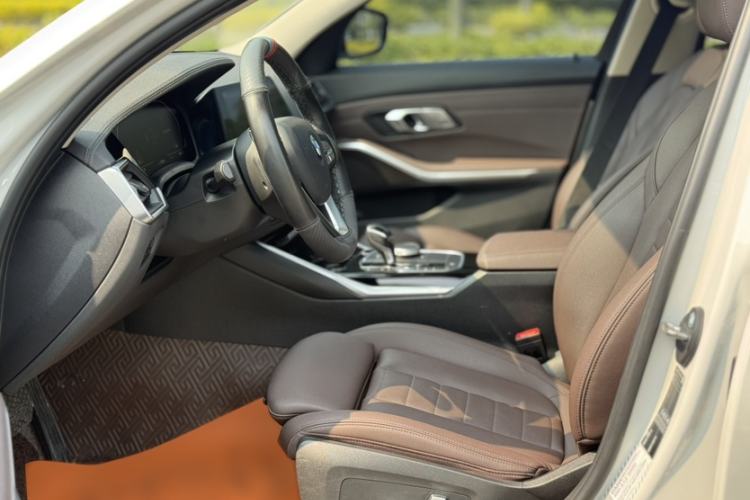 Used BMW 3 Series 2020 325Li First Edition Interior 4