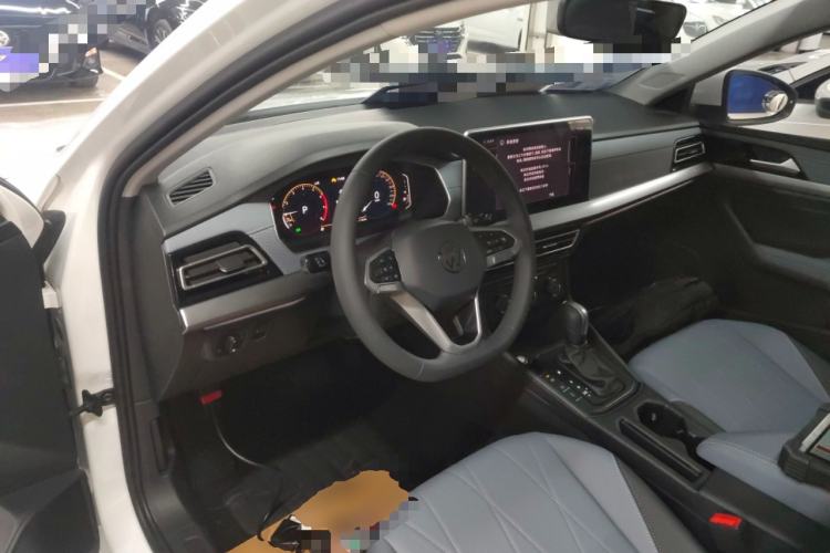 Used Volkswagen Lavida 2024 1.5L Automatic Starry Sky 5 Million Edition Center Console