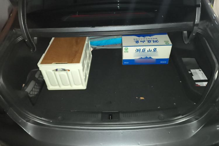 Used Roewe i6 MAX New Energy 2020 1.5T PHEV Cool & Stylish Skyroof Edition Trunk