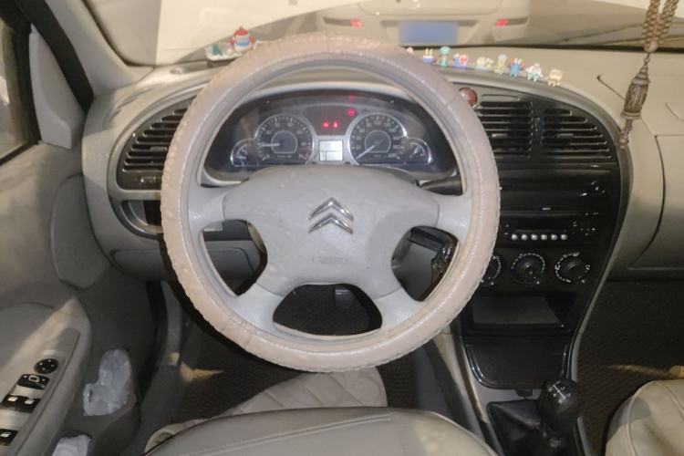 Used Citroen Elysee 2013 Sedan Classic 1.6L Manual Tech Edition
