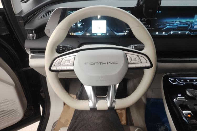 Used FORTHING Xinghai V9 2024 1.5TD 200km Chinese Knot Series Luxury Version
