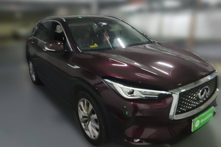 Used Infiniti QX50 2018 2.0T Two-Wheel Drive Fashion Edition Front Right 45 Deg