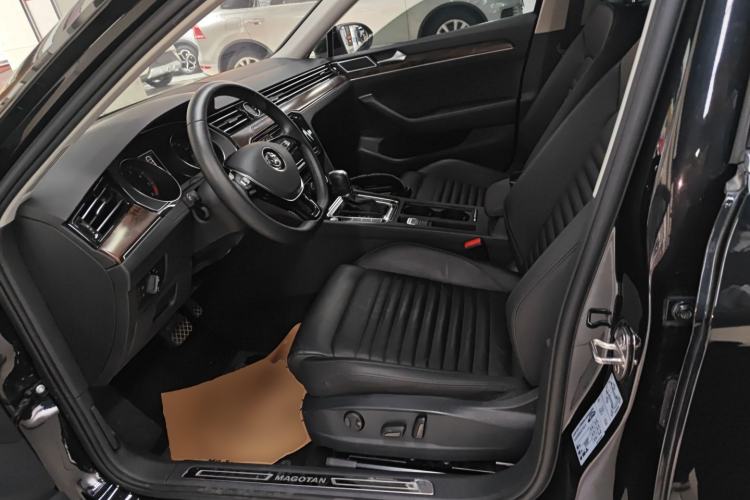 Used Volkswagen Magotan 2019 330TSI DSG Luxury Model China V Standard