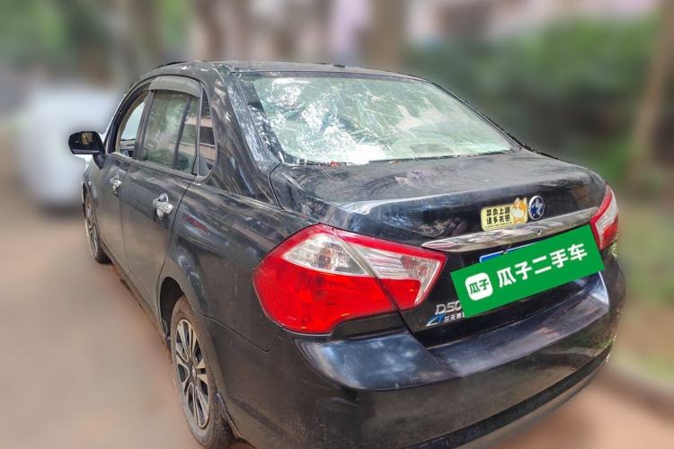 Used Venucia D50 2012 1.6L Manual Comfort Edition
