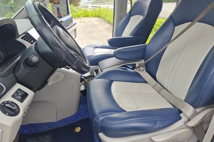 Used SAIC MAXUS G10 2015 2.0T Automatic Anniversary Edition Left Front Seat