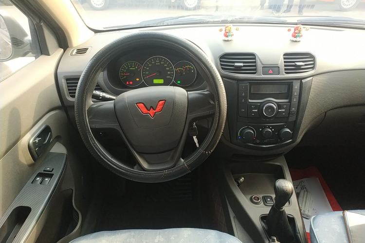 Used Wuling Hongguang 2020 1.2L S Base Model China VI LSI Steering Wheel