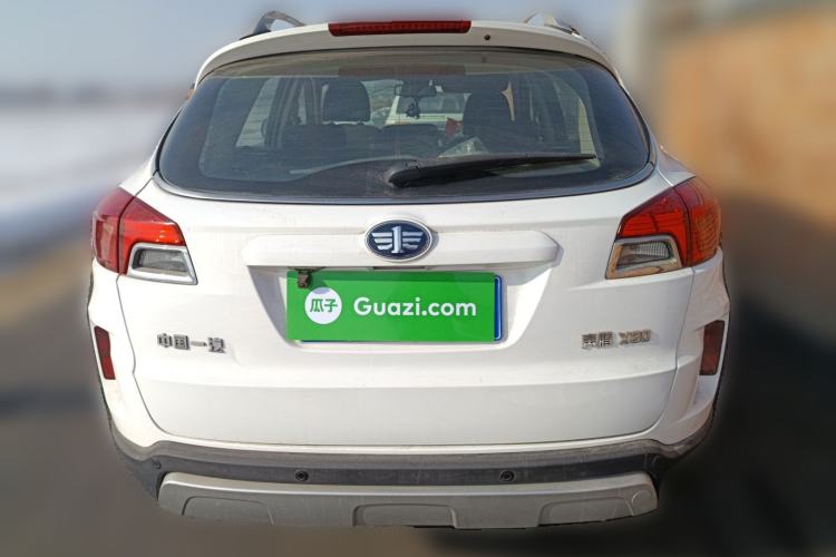 Used Bestune X80 2013 2.0L manual luxury version