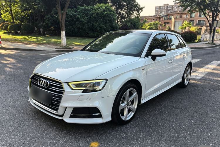 Used Audi A3 2019 Sportback 35 TFSI Fashion Edition China V Guazi used car, China used car export, Used car for sale, Used cars, Cheapest cars for sale