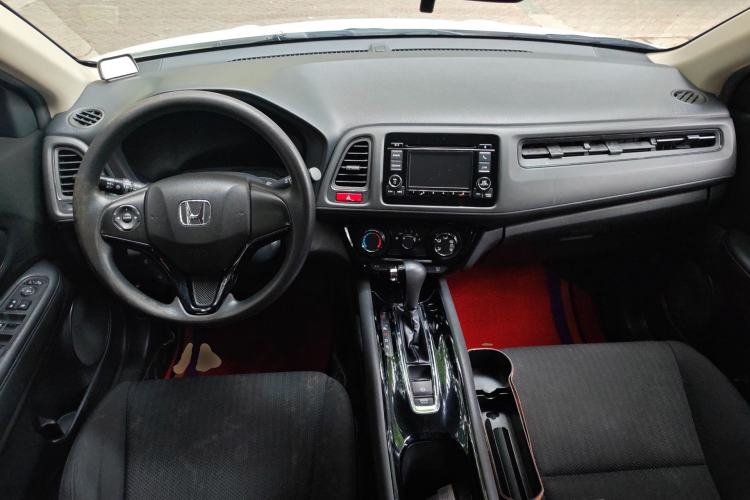 Used Honda Vezel 2015 1.5L CVT two-wheel drive Comfort trim Center Console