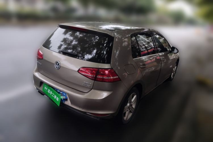 Used Volkswagen Golf 2016 230TSI Automatic Comfort Version
