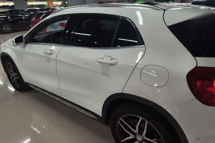 Used Mercedes-Benz GLA 2015 GLA 200 Fashion Model