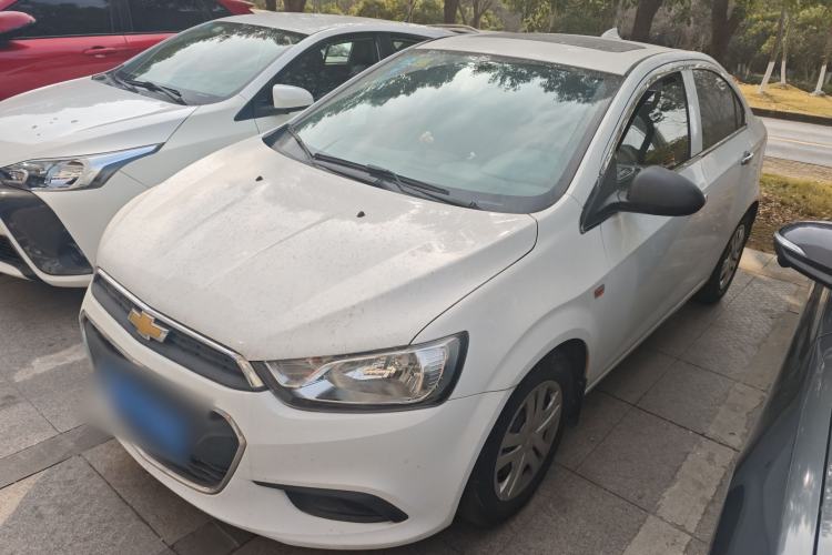 Used Chevrolet Aveo Sonic 2014 Sedan 1.4SL AT Stylish Sunroof Edition